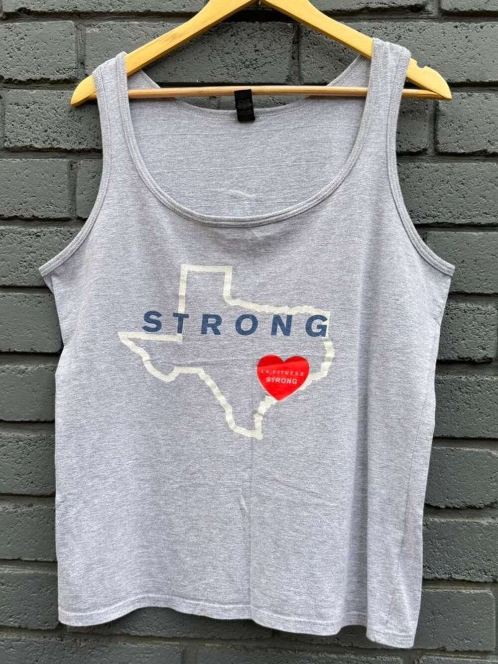 Planet Fitness Tank Top Athletic Workout Women Texas State Map Gray Team Member